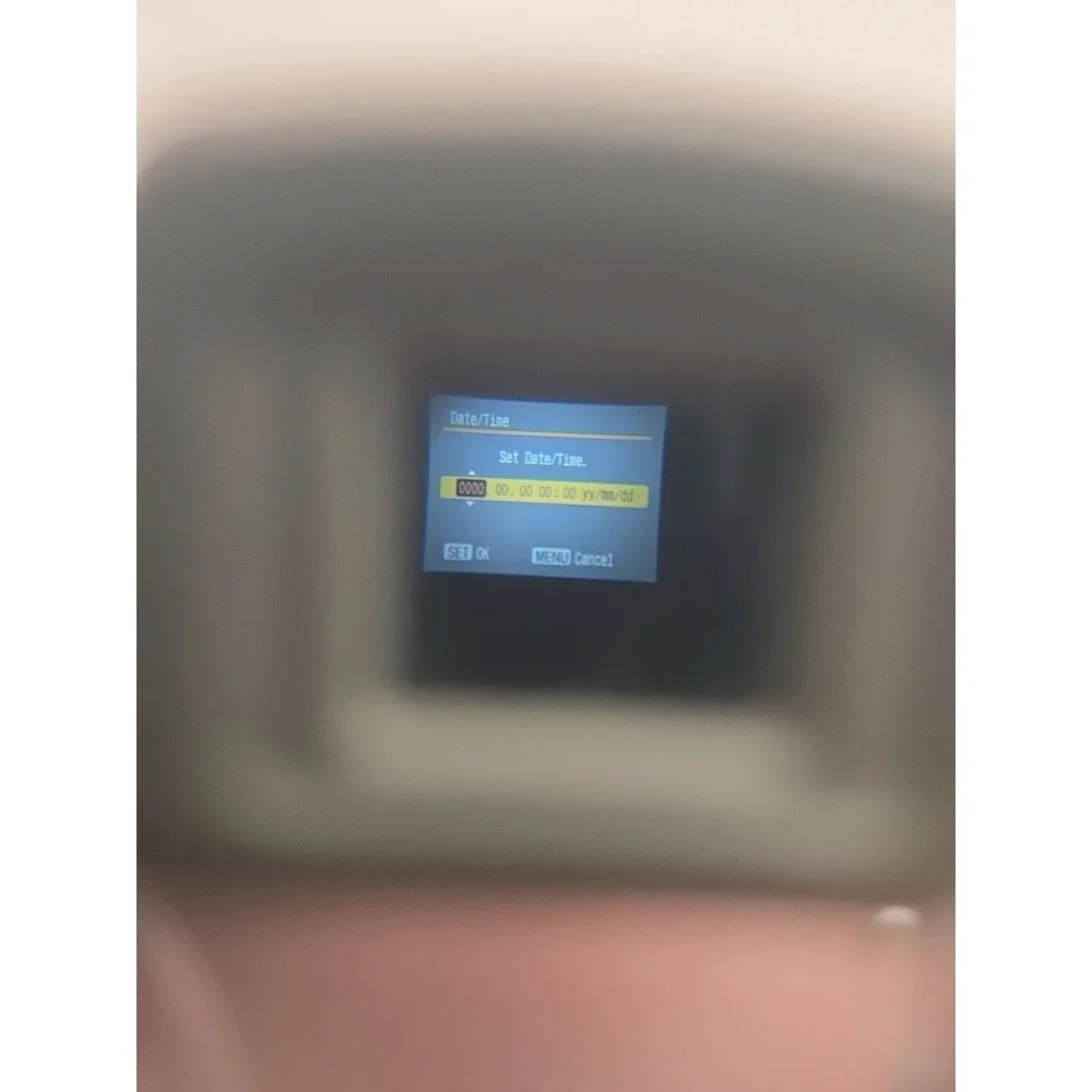 Canon PowerShot S2 IS - (5.0MP) - Digital Camera - Works W/ Issues FOR PARTS